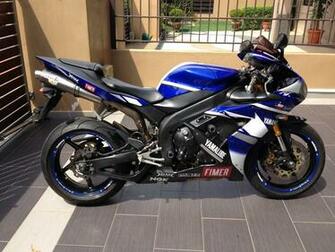 Yamaha R1