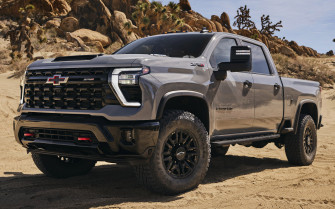 Chevrolet Silverado HD Zr2 Crew Cab Wallpaper And