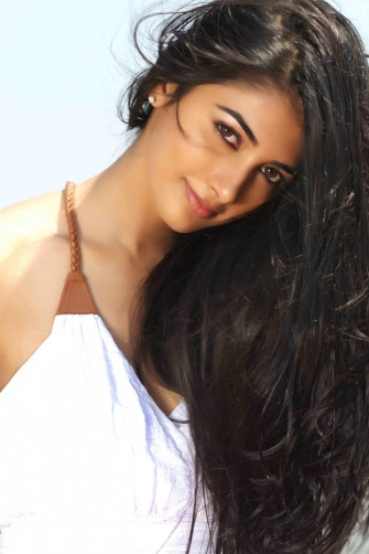 Pooja Hegde Wallpaper