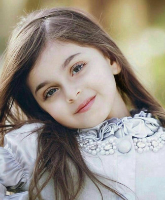 Cute Baby Girl Wallpaper