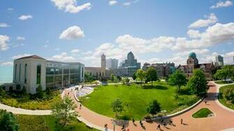 University Chicago 4k