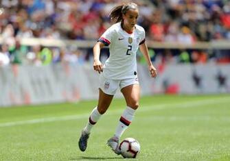 Who Is Mallory Pugh Popsugar Fitness