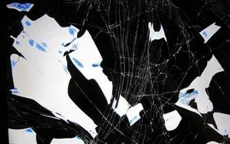 Desktop Wallpaper Prank Photo Crackedscreen1440x900 Jpg