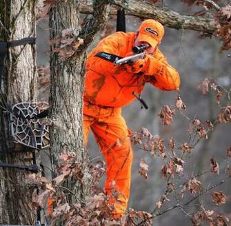 Realtree Ap Blaze Orange Camo Offers The Perfect