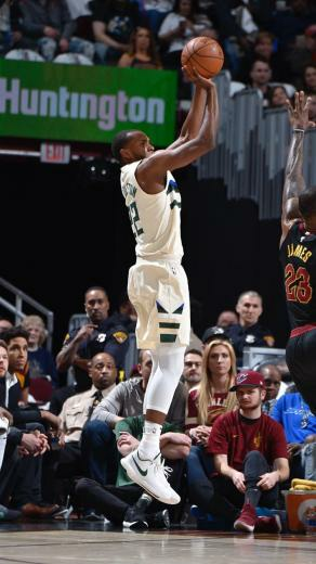 Khris Middleton Milwaukee Bucks