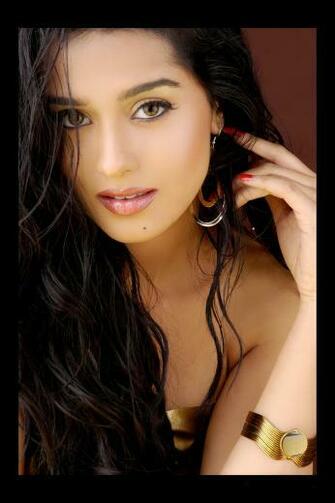 Amrita Rao Hot HD Wallpaper
