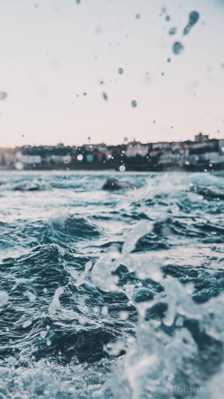 Ocean Waves Cute Background For Girls Houses In The Background