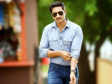Tottempudi Gopichand Age Wife Height Image Family