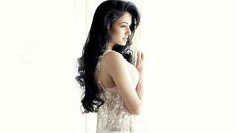 Chauhan Wallpaper Group