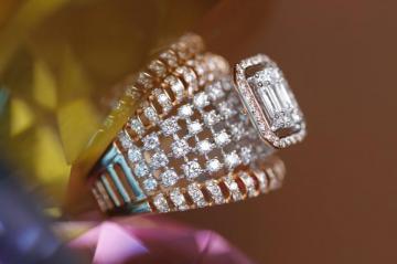 30k Diamond Jewellery Pictures Image