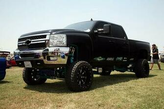 Summer Madness Show Coverage Lifted Chevy Silverado