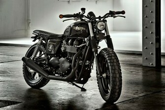 Triumph Bonneville Desktop HD Wallpaper