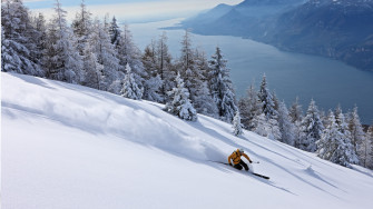 Skiing Sports HD Wallpaper