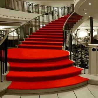 Red Carpet Backdrop On