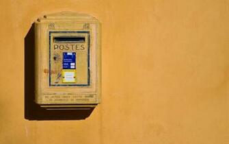 Yellow Mailbox Wallpaper Stock Photos