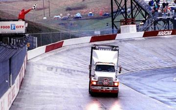 Remembering A Team S Emotional Tribute To Nascar Champ And Boss