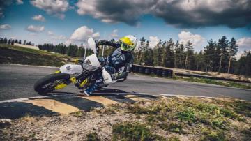 Supermoto The Essence Of Riding Hqv
