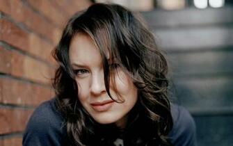 Renee Zellweger Brunette Wallpaper
