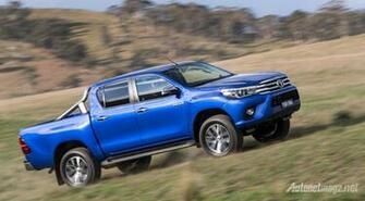 Toyota Hilux Pickup Wallpaper Carstuneup