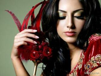 Glamgalz Colorful Beautiful Women Wallpaper