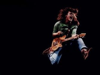 Eddie Van Halen Wallpaper Fanclubs Pictures To Pin