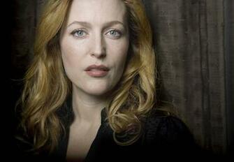 Gillian Anderson Background 4k