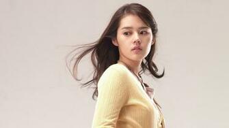 Korean Female Star Wallpaper HD Background