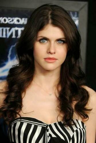 Beautiful Alexandra Daddario Image HD Wallpaper All 4u
