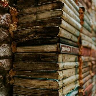 Wallpaper Books Old Reading Bunch iPad