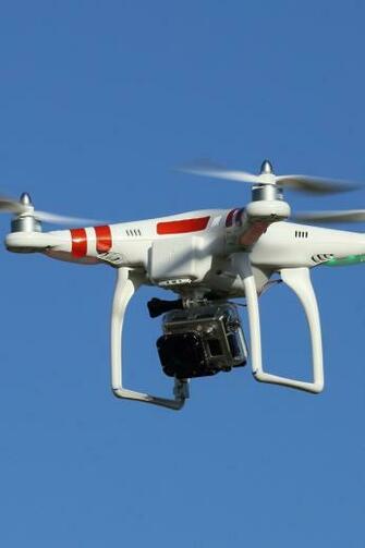 Dji Phantom Quadcopter iPhone Wallpaper HD