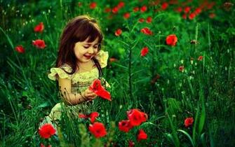 Cute Baby Girl HD Wallpaper