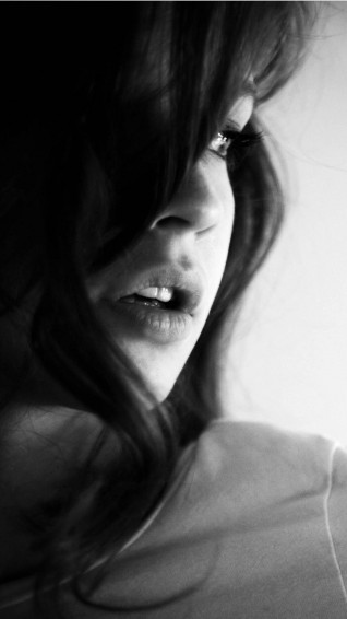 Black And White Portrait Girl Mobile Wallpaper