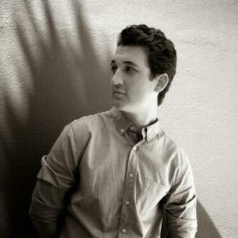 Male Celeb Wallpaper Hollywood Star Miles Teller New