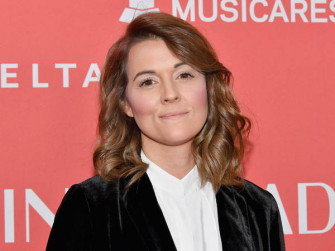 Brandi Carlile With Catherine Shepherd Wallpaper