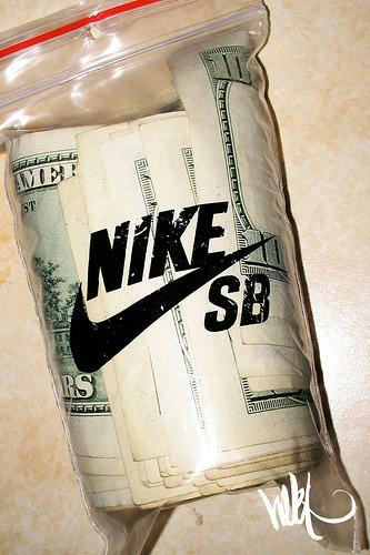 O113 Nike Swag