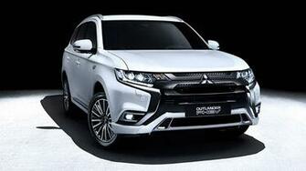 Mitsubishi Outlander Phev Gets Bigger Torquier Engine