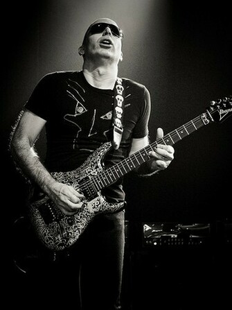 Paper Fresh Stars Joe Satriani Wallpaper Hot