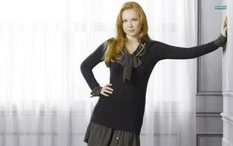 Molly Quinn Desktop Background