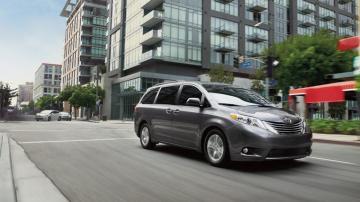 Toyota Sienna On Road 4k HD Wallpaper Cars