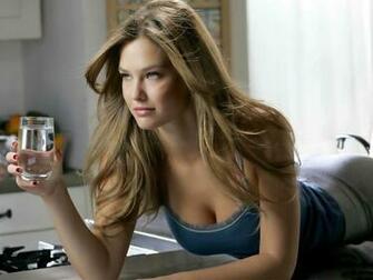 Bar Refaeli Wallpaper