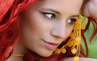 Ariel Piper Fawn Wallpaper