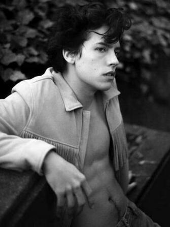 Riverdale S Jughead Cole Sprouse Sexy Pics