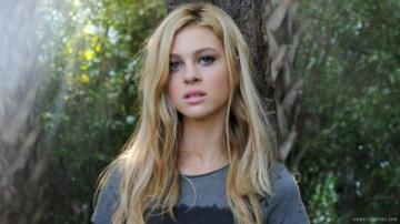 Nicola Peltz Pictures