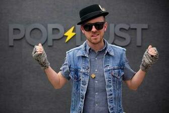 Listen To Wallpaper S Life Of The Party Only On Popdust