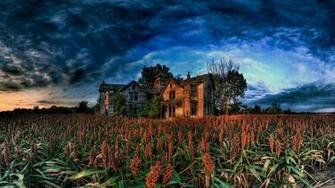 Abandoned Farm House Wallpaper