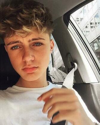 Sun Was Hurting My Eyes Hrvy Dream Guy