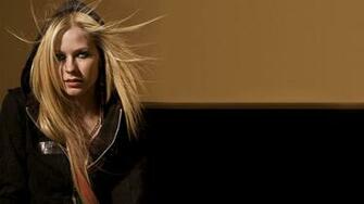 Avril Lavigne Alice Wallpaper Hot HD