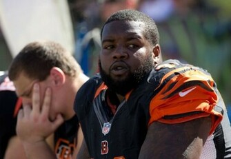 Andre Smith Vikings Cardinals Remain In The Running