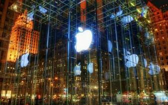 The Incredible Apple Store Desktop Wallpaper