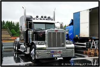 Peterbilt Logo Wallpaper
